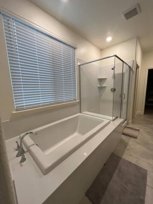 Brand-New, Beautiful & Stylish Home In Sacramento! 외부 사진